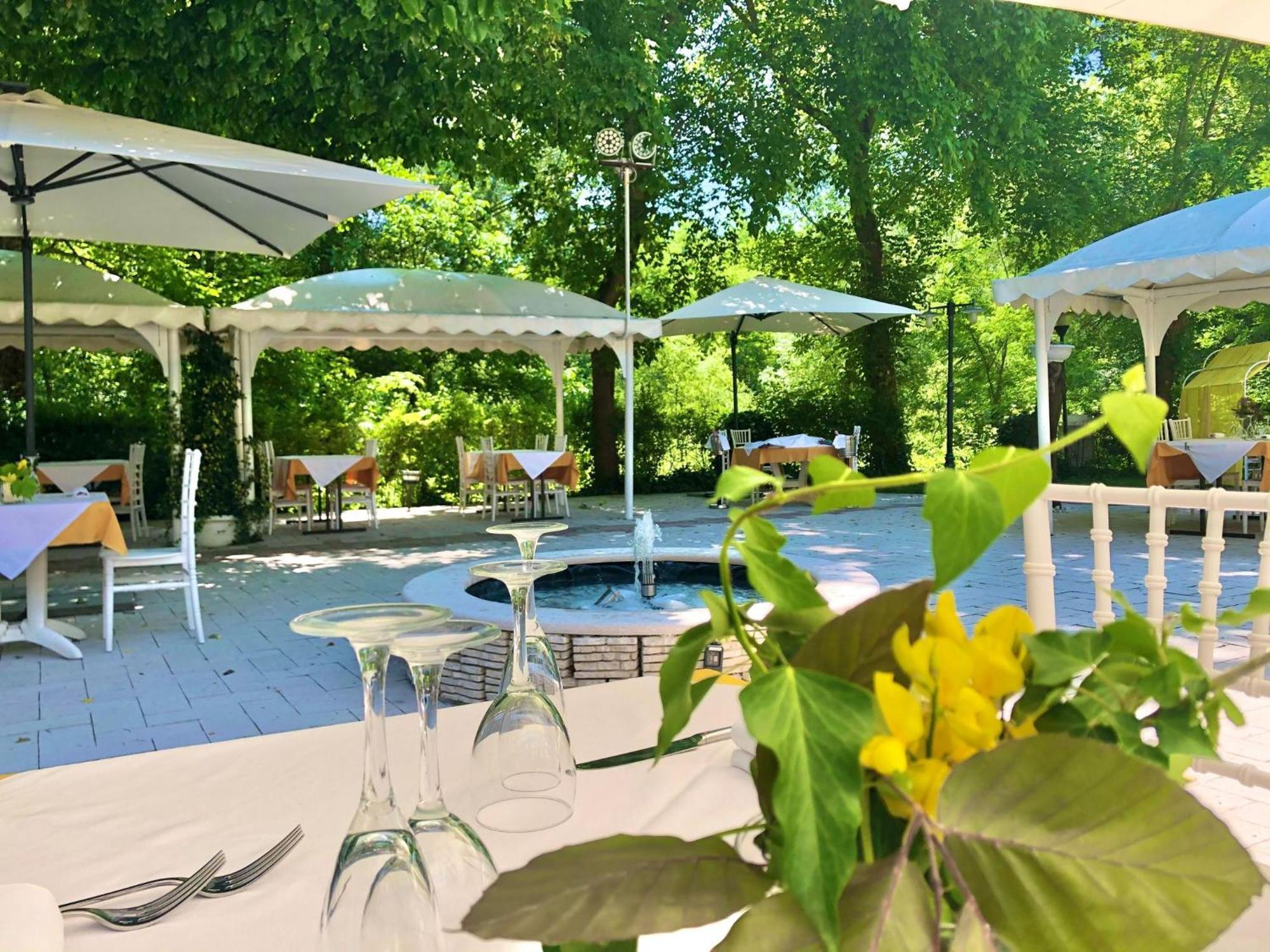 Hotel La Ginestra Acqualagna Luaran gambar